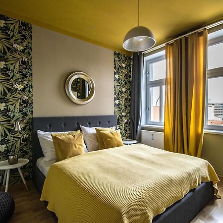2BDR Balcony Apt with Awesome View by Ruterra Praga Exterior foto
