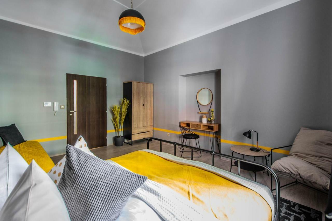 2BDR Balcony Apt with Awesome View by Ruterra Praga Exterior foto